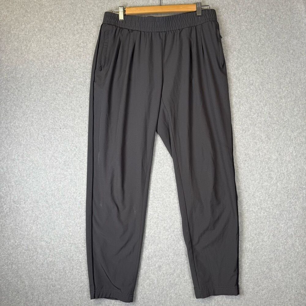 Fabletics mens Medium Casual Athletic Pants Dark Gray Pockets Slim Leg Baggy
